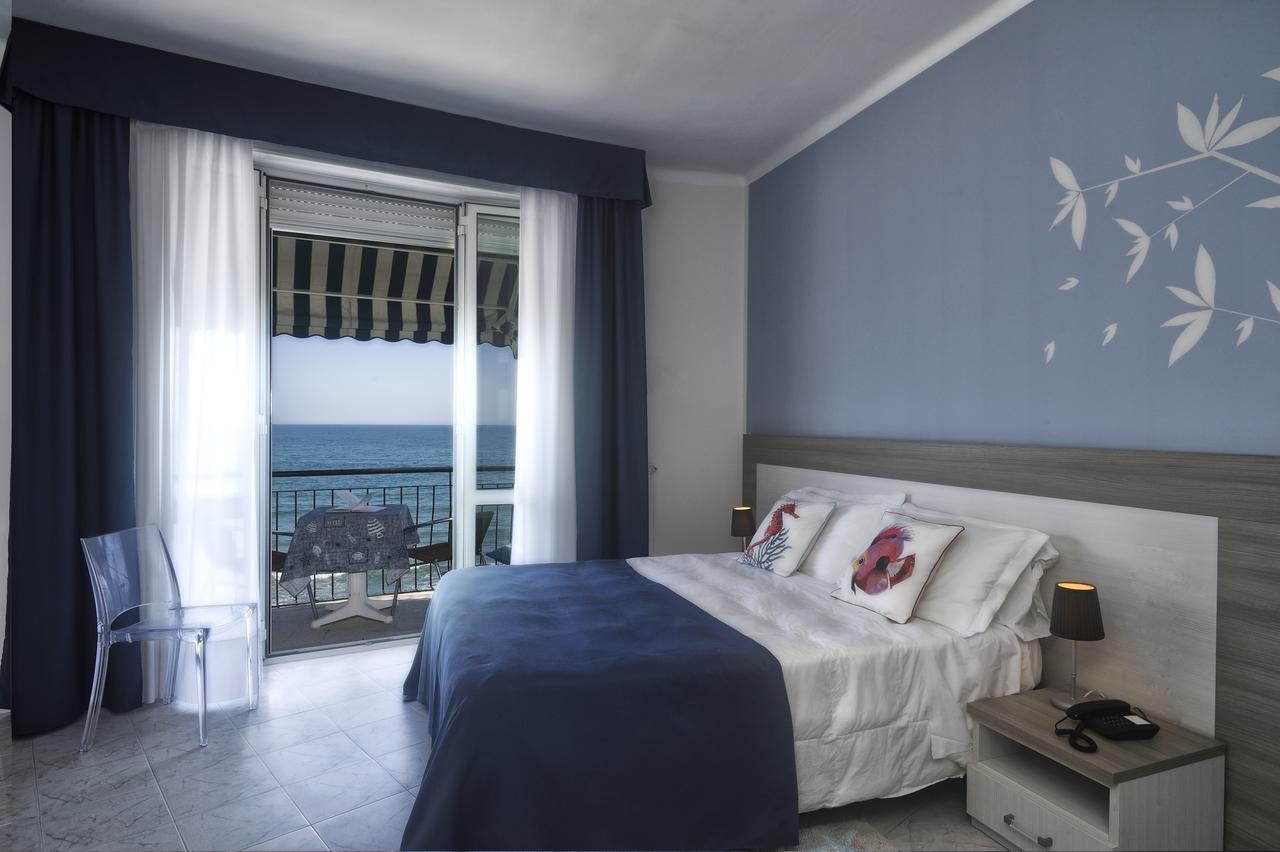 Hotel Bel Sit Alassio Exterior foto